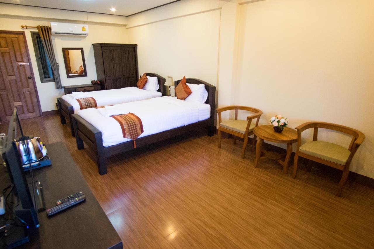 Nanbaankhun Hotel Eksteriør bilde